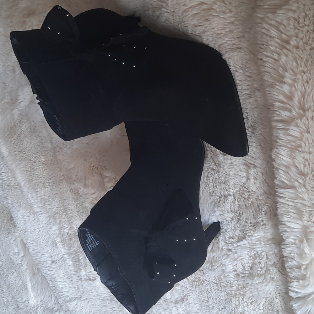 TORRID BOOTIES SIZE 7W